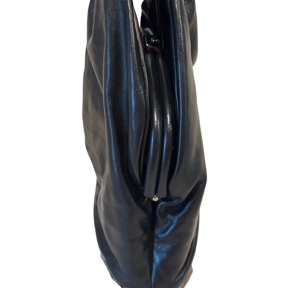 Chanel Rock and Chain Hobo - Picture 6 of 16